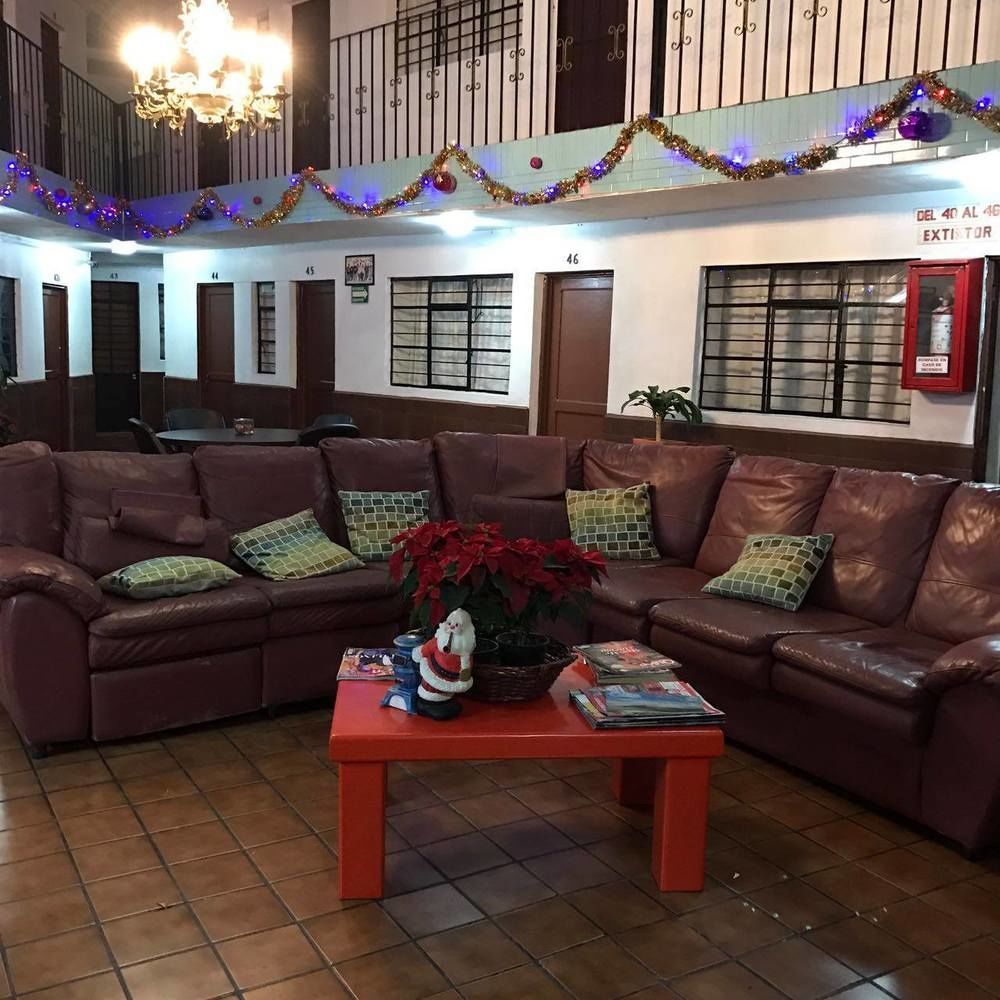 Oyo Hotel Brazil,Guadalajara,Estadio Jalisco Luaran gambar